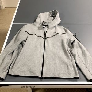 Mens grey XL Nike Tech Fleece hoodie